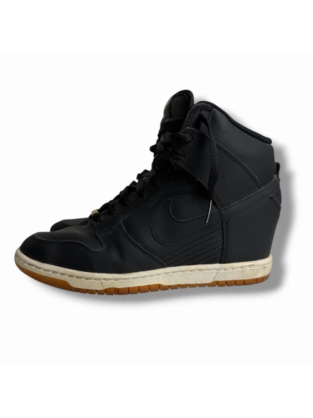 Nike Dunk Sky Hi Essential Black Gum Hidden Wedge Shoe 747283-991 Womens 8.5